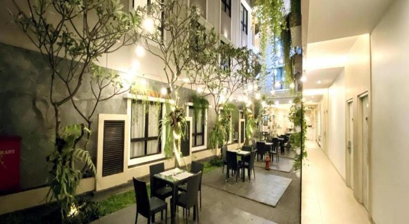 Hotel Grand Malioboro Yogyakarta Exteriér fotografie